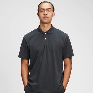 Gap Men’s size Small 100% organic short sleeve polo.